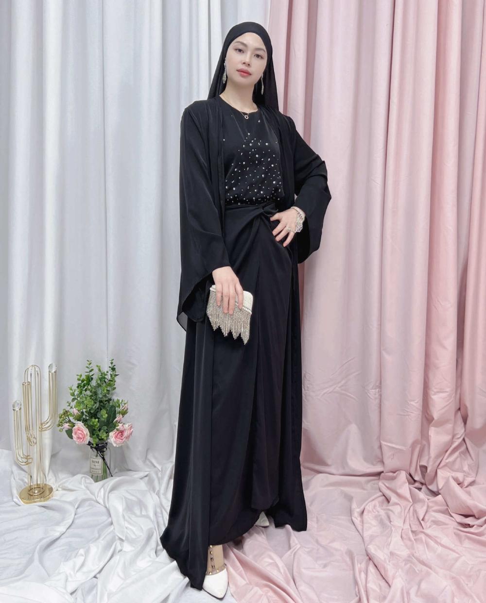 Kleid hijam